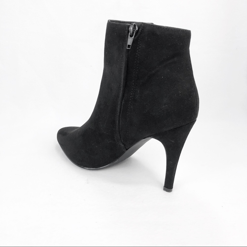 Madden Girl Size 9 Black Ankle Boots